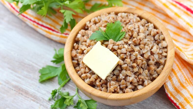 Buckwheat porridge and butter